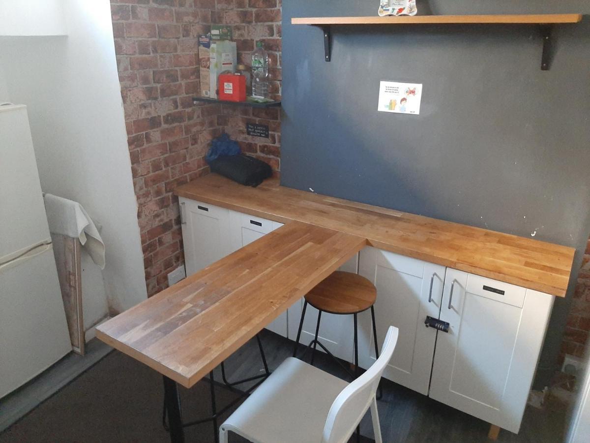 Single Bedrooms With Wifi And Underbed 10 London Exterior photo